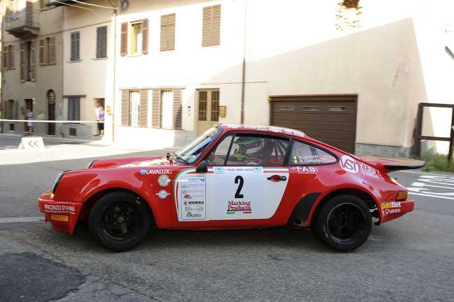 Lombardo Consiglio Porsche 911 SR