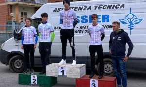 Soldarini sul primo gradino del podio