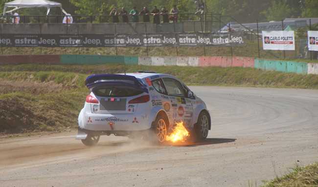 auto fuoco maggiora 19