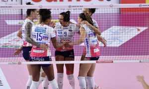 igor giocatrici rete abbraccio