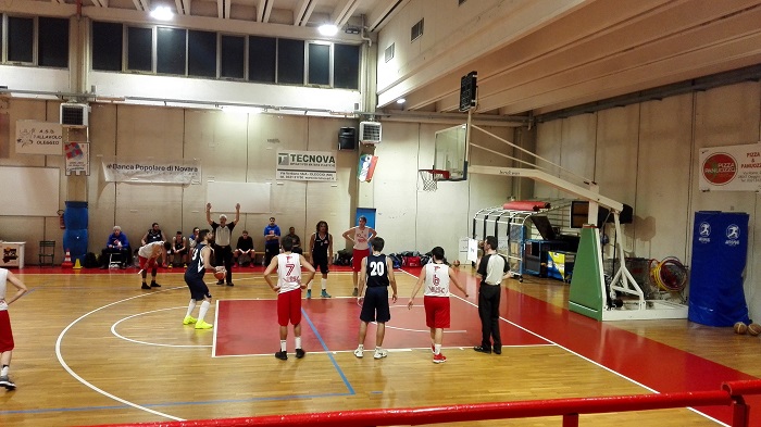 Rimonta vincente della Lucciola Basket ad Oleggio