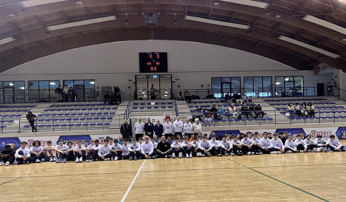 Lezioni di basket a Borgosesia con coach Ramondino