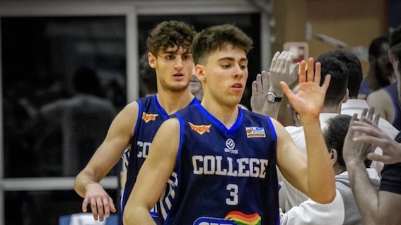 college borgo giocatori mano