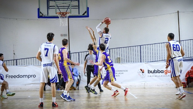 basket college novara azione canestro