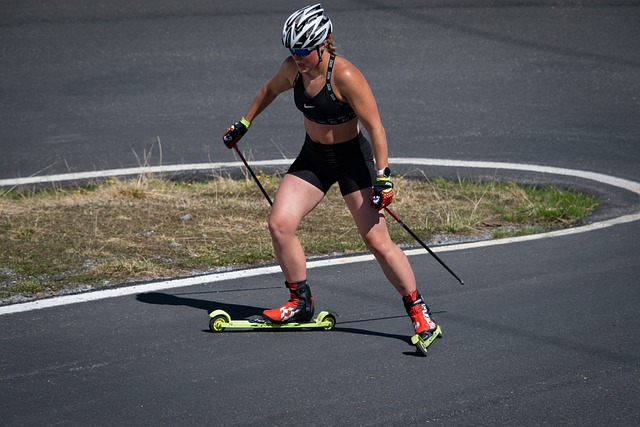 roller skiing 6873219 640
