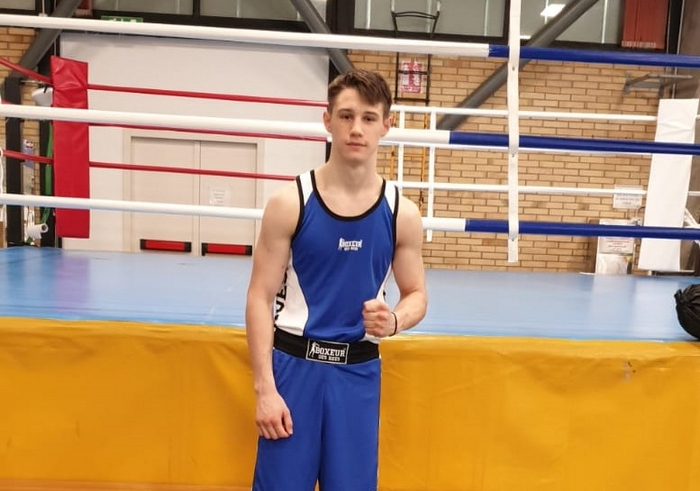 Boxe, il giovane Sarsilli in azzurro con Cammarelle