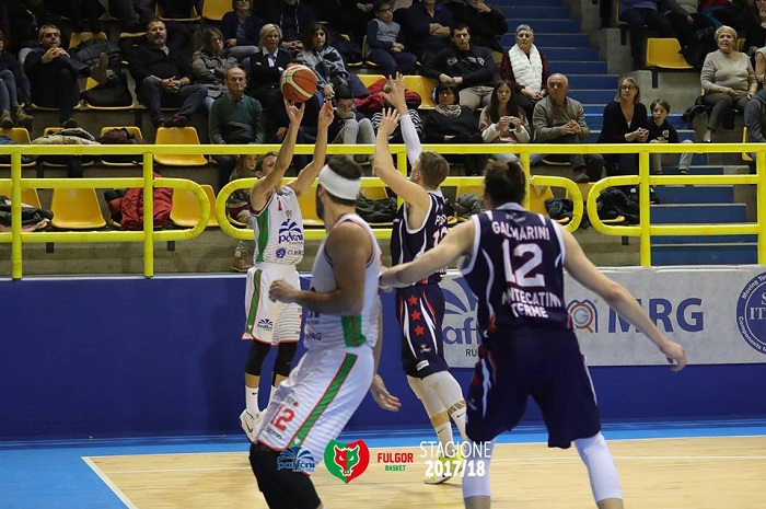 La 23^ giornata della Serie B di basket. Paffoni sempre a più 6 sulla seconda