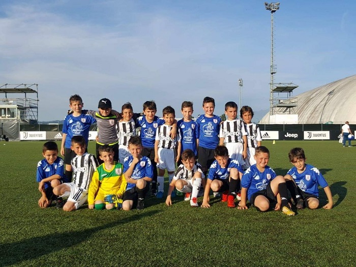 I Primi Calci della Varzese hanno sfidato la Juventus a Vinovo